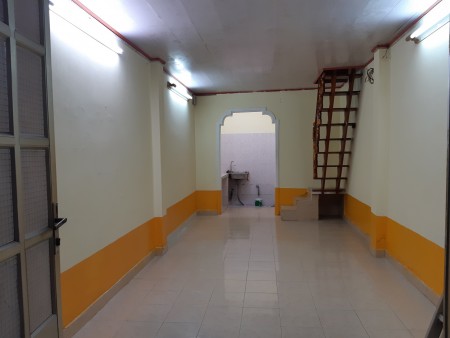 Cho thuê nhà nguyên căn Hẻm 303 Đoàn Văn Bơ, P.13, Q4 6tr 0703688816