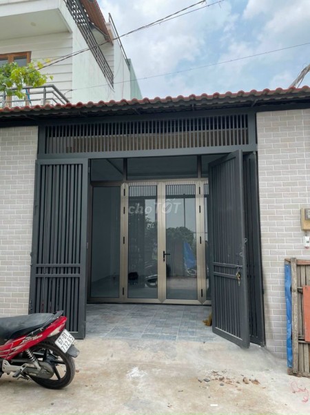 Đường Tô Ngọc vân, Quận 12 cần cho thuê nhà rộng 100m2, cấp 4, giá 6 triệu/tháng