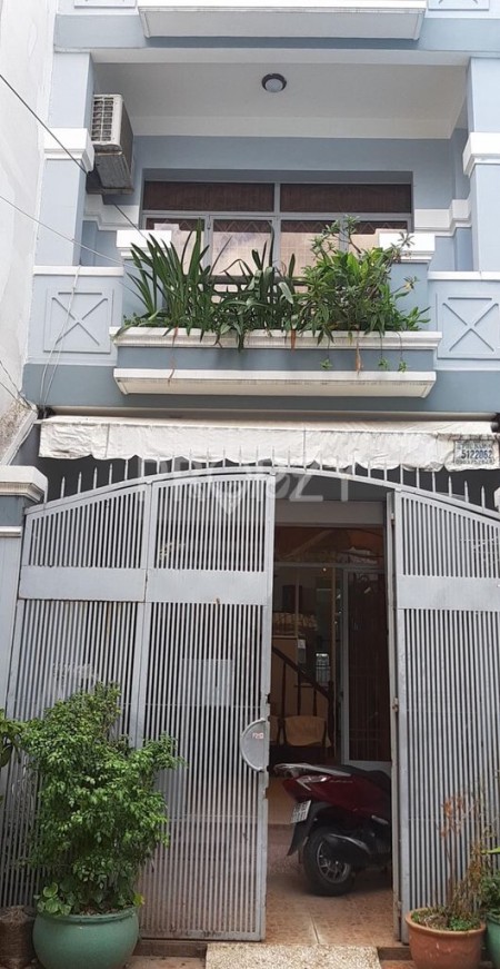 Muốn cho thuê nhà nguyên căn hẻm Bùi Đình Tuý, đúc kiên cố 107m2, giá 15 triệu/tháng