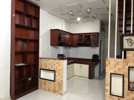 Đường Lê Văn Khương, Quận 12 cần cho thuê nhà rộng 76m2, giá 10 triệu/tháng