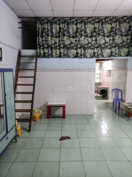 Chính chủ cần cho thuê cấp 4 có gác, dt 40m2, giá 3.5 triệu/tháng, khu dân cư Trung Sơn