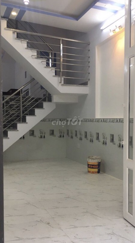 Khu dân cư chợ Cầu, dt 32m2, 3 tầng đúc, giá 7 triệu/tháng, còn mới, lh 0903730331