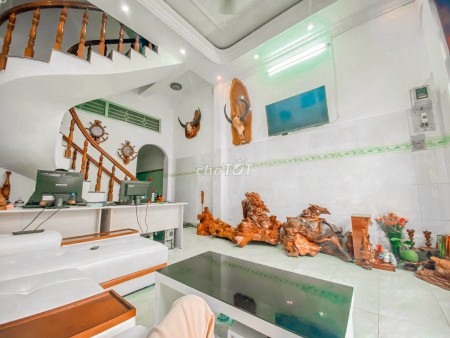 Quang trung, Quận Gò Vấp cần cho thuê dt 64m2, 2 tầng, giá 11 triệu/tháng, lhcc