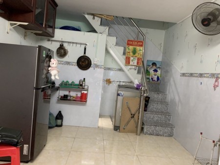 Chính chủ cần cho thuê nhà rộng 32m2, 1 trệt 1 lầu đúc, giá 4.5 triệu/tháng, lh