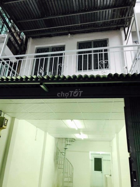 Mình cần cho thuê nhà Quận 7 rộng 21m2 2 tầng đúc, giá 6 triệu/tháng, lh 0902900413