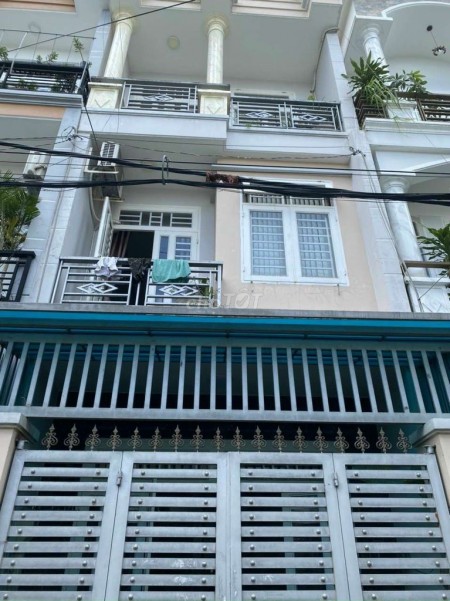 Nguyên căn rộng 64m2, 3 tầng đúc, còn mới đường Tân Chánh Hiệp 13, Quận 12, giá 8 triệu/tháng