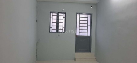 Có nhà hẻm 778 Đoàn Văn Bơ, Quận 4 cần cho thuê giá 9 triệu/tháng, chưa nội thất, dt 48m2