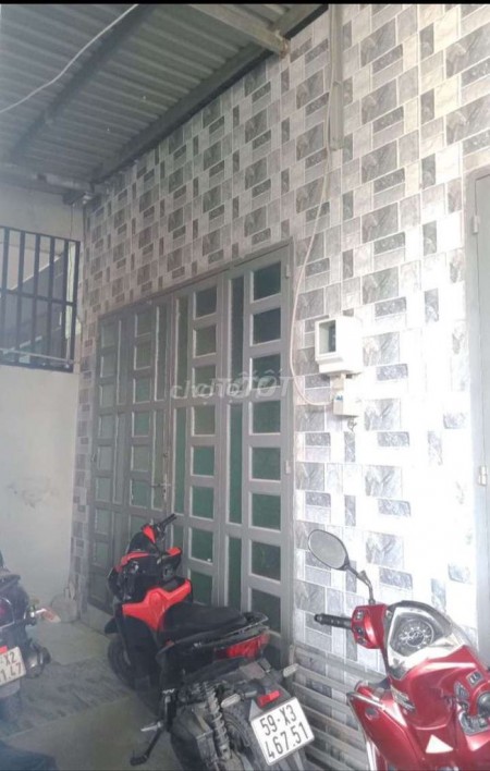 Nhà 1 trệt, 1 lửng kiên cố dt 30m2, cần cho thuê nhanh giá 2.8 triệu/tháng, đường số 48, Thủ Đức