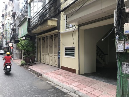 Chính chủ cần cho thuê gấp nhà ngõ Thịnh Hào 1 DT 60m2 x 5 tầng, 6PN, 4 vệ sinh giá thuê 16tr/th