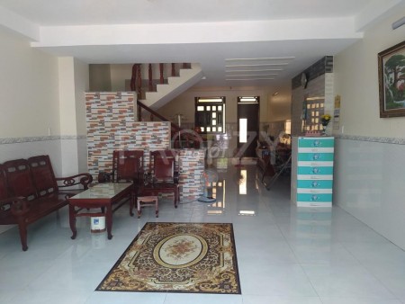 Nguyên căn Liên Phường, khu dân cư cho thuê nhà 210m2, 3 tầng, sân thượng, 13 triệu/tháng