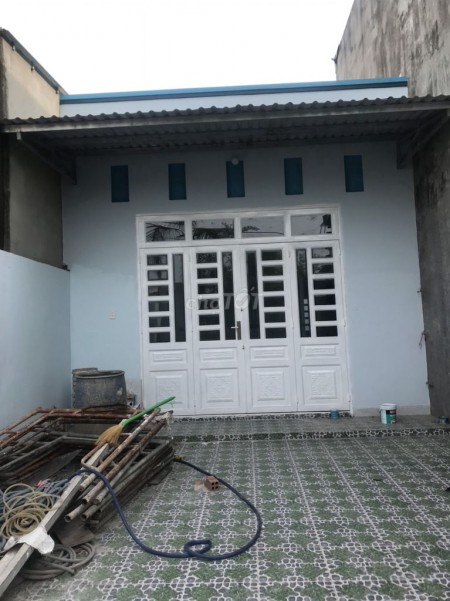 Một trệt trống suốt, nhà cấp 4 Quận 12 cần cho thuê nhà 100m2, giá 5 triệu/tháng, hẻm 199 Thạnh Xuân