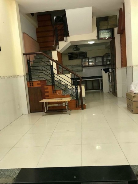 Có nhà rộng 62m2, 1 trệt, 3 lầu đúc, 4 pn, giá 7 triệu/tháng, hẻm đường 44, Gò Vấp, lhcc