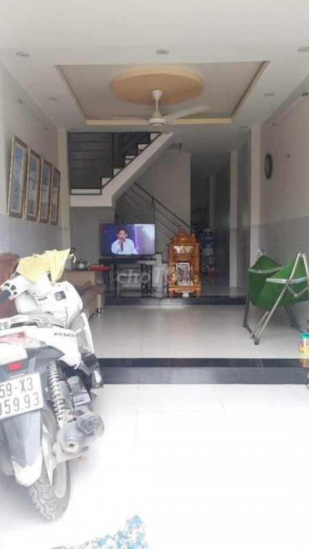 Còn trống nhà hẻm Huỳnh Tấn Phát, Quận 7 cần cho thuê rộng 80m2, 2 tầng, giá 7.5 triệu/tháng