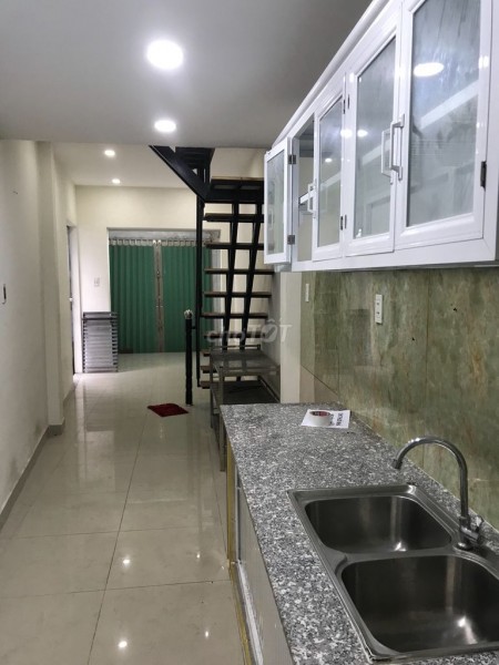 Đường số 8, Tăng Nhơn Phú A cần cho thuê nhà 1 trệt, 1 lầu, kiên cố, dt 32m2, giá 4.5 triệu/tháng