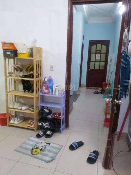 Trống nhà nguyên căn Quận Bình Thạnh, dt 72m2, giá cho thuê 7 triệu/tháng, lh 0902929579