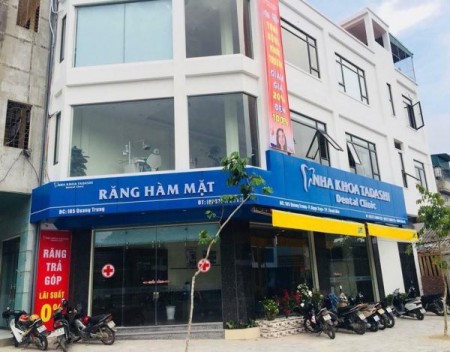 Cho thuê nhà lô góc đường Quang Trung Lạc Long Quân, giá cho thuê 43 triệu/tháng, 70m2, 2 phòng ngủ,