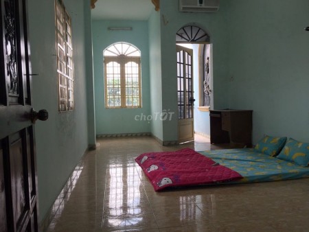 Mặt tiền đường Quang Trung, Gò Vấp cần cho thuê nhà 10 triệu/tháng, dt 100m2, đồ cơ bản