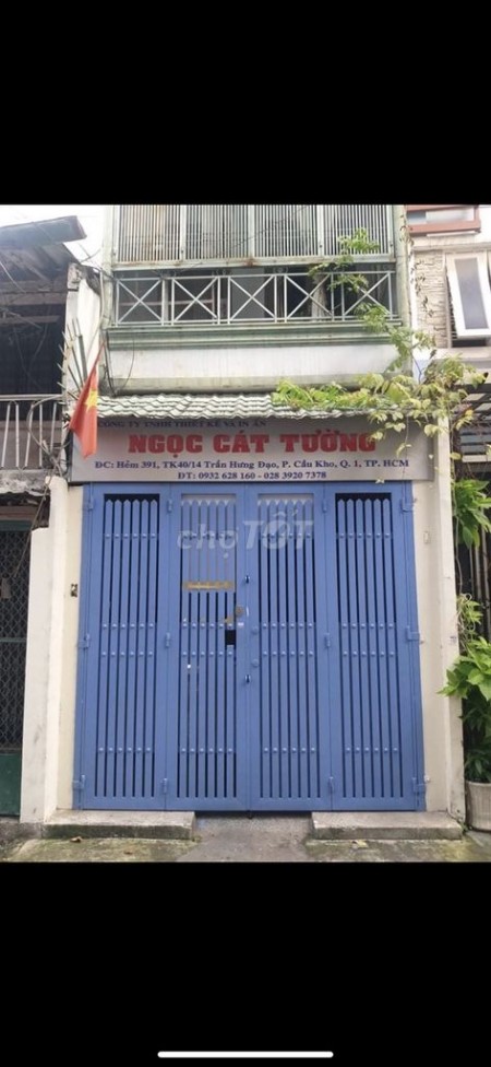 Hẻm 391 Trần Hưng Đạo, Quận 1 chủ cần cho thuê nhà 3 tầng đúc, dt 30m2, giá 15 triệu/tháng