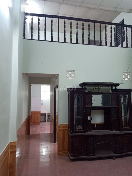 Nhà chính chủ để trống cần cho thuê nhà 2 tầng, dt 60m2, giá 4 triệu/tháng, Quốc Lộ 1A