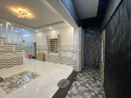 Mình cho thuê lâu dài nhà Quận Bình Thạnh, 1 trệt, 1 lầu đúc kiên cố, dt 98m2, giá 9 triệu/tháng