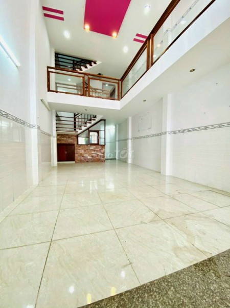 Vị trí nhà đẹp gần công viên, 3 tầng đúc, giá 12 triệu/tháng, dt 64m2, đường số 4, Gò Vấp