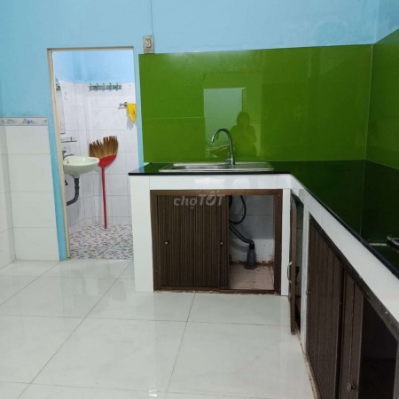 Nhà nguyên căn hẻm an ninh Quận 7, dt 80m2, giá bán 7.5 triệu/tháng, lh 0937008276