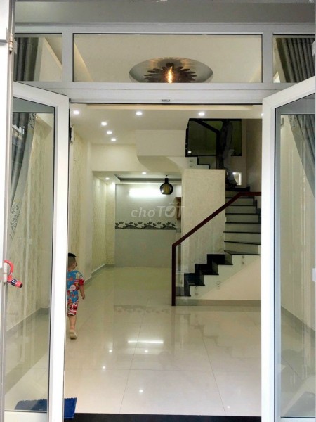 Chủ cho thuê nhà Gò Vấp, dt 48m2, 4 tầng đúc, giá 10 triệu/tháng, đường số 1, Quận Gò Vấp