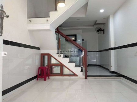 Trống nhà ngay hẻm chợ khu dân cư dt 32m2, 3 tầng đúc, giá 7 triệu/tháng, hẻm 15/40/23 đường số 59