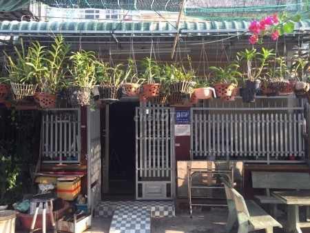 Huỳnh Tấn Phát có nhà rộng 55m2, tường gạch men, giá 5.5 triệu/tháng, bàn giao trống