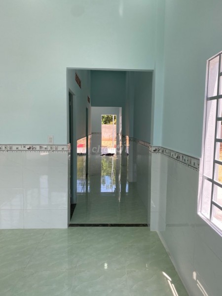 Mặt tiền Trần Thị Ổi, sân vườn 650m2, giá 4.5 triệu/tháng, chủ cho thuê nhanh nguyên căn