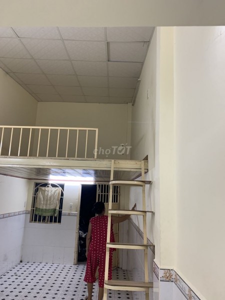 Mình cần cho thuê nhà Quận Bình Thạnh, dt 30m2, 1 trệt, 1 gác, giá 4 triệu/tháng, lh 0913632456