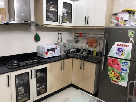 Nguyên căn đúc kiên cố 150m2, 1 trệt, 2 lầu hẻm Nguyễn Bặc, Tân Bình giá 18 triệu/tháng