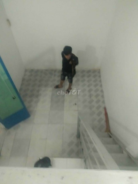 Nhà hẻm 117 Nguyễn Hữu Cảnh, Bình Thạnh cần cho thuê nhà rộng 22m, 2 tầng, giá 3.5 triệu