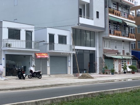 Nguyên căn 30m2, 1 trệt 1 lầu còn mới cần cho thuê giá 4 triệu/tháng, đường D1, Quận 7