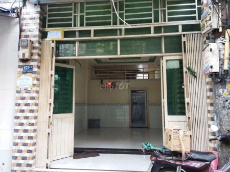 Có nhà hẻm Đoàn Văn Bơ Quận 4 cần cho thuê giá 7 triệu/tháng, dtsd 32m2, 2 tầng