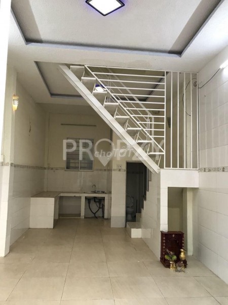Nhà rộng 80m2 2 tầng đúc cần cho thuê giá 12 triệu/tháng, hẻm Lê Trực, Bình Thạnh