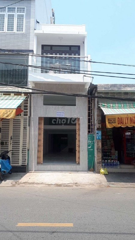 Nguyên căn hẻm an ninh 345 Tôn Đản, Quận 4 cần cho thuê nhà 70m2, giá 15 triệu/tháng