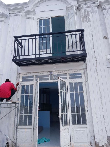 Chủ cho thuê nhà 42m2, 1 trệt 1 lầu, giá 3 triệu/tháng, còn mới, mt 99 An Phú Đông 25