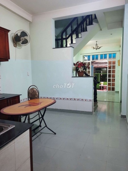 Nguyên căn trống hẻm Đinh Bộ Lĩnh, Bình Thạnh chủ cho thuê nhanh 12 triệu/tháng, dt 144m2