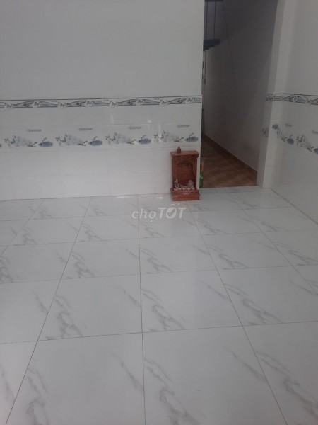 Trống nhà Trịnh Thị Miếng, huyện Hóc Môn dt 60m2, 1 trệt, 1 gác, giá 2.5 triệu/tháng