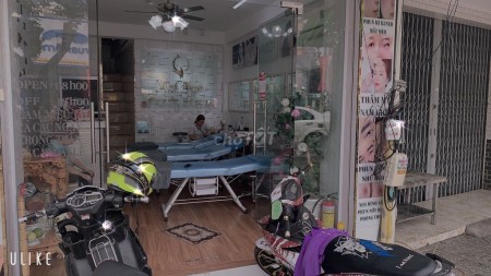 Mặt tiền Lạc Long Quân, Quận 11 cần cho thuê nhà rộng 24m2, 3 tầng, giá 25 triệu/tháng