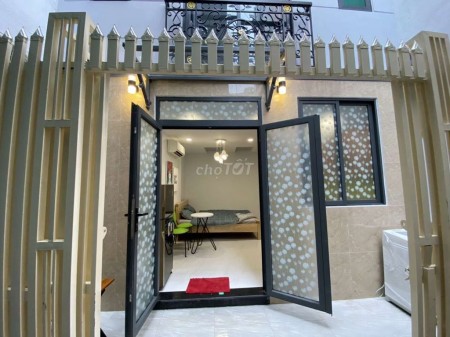 Nhà trống nằm trong hẻm 686/39 CMT8, Tân Bình cần cho thuê giá 26 triệu/tháng, dt 80m2