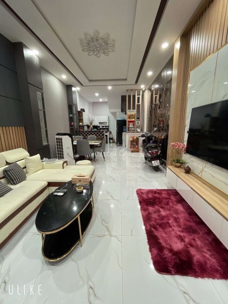 Mình cần cho thuê nhà 46m2, đúc kiên cố, 1 trệt, 2 lầu, giá 27 triệu/tháng, hẻm Lê Quang Định