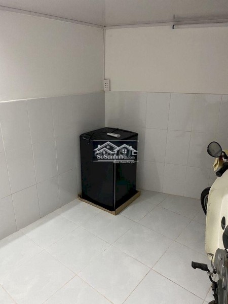 Có nhà hẻm 687 Lạc Long Quân, Tân Bình cần cho thuê nhà 20m2, có gác, giá 4.5 triệu