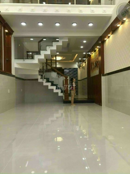 Mặt tiền 42 Hoa Lan Quận Phú Nhuận cần cho thuê nhà 5 tầng, giá 35 triệu/tháng, dt 64m2