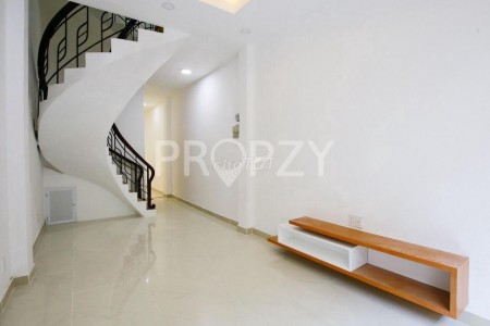 Nguyễn Thiện Thuật Quận 3 cho thuê nguyên căn 186.6m2, 5 tầng, giá 25 triệu/tháng