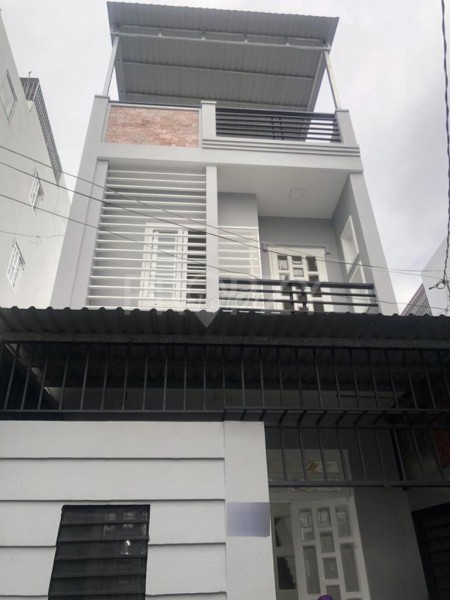 Chưa sử dụng đến nên cần cho thuê nhà 197m2, 2 tầng hẻm Phạm Văn Bạch, giá 13 triệu/tháng