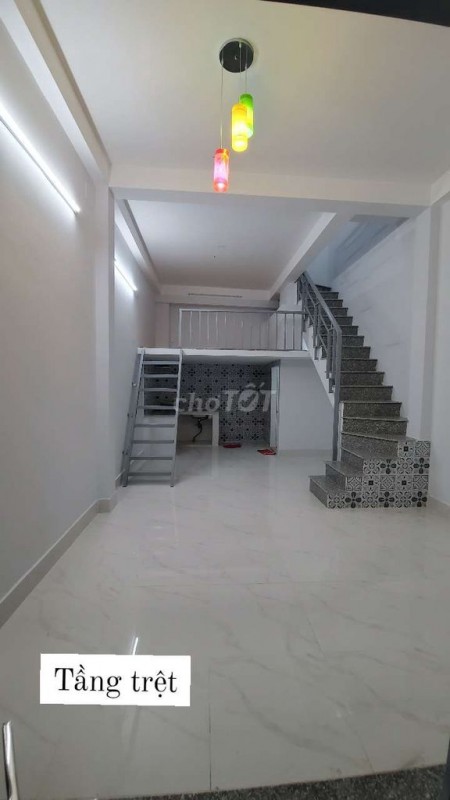 Trống nhà hẻm 656 Quang Trung, Gò Vấp cần cho thuê giá 9 triệu/tháng, dt 40m2, 2 tầng