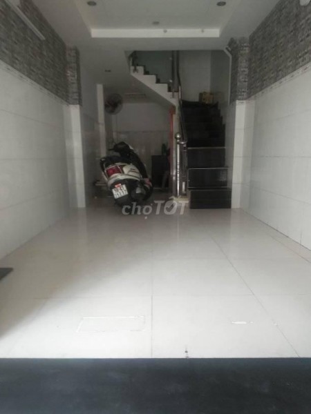 Chủ chưa sử dụng cần cho thuê nhà rộng 22m2, 2 tầng đúc, giá 8 triệu/tháng, mt Minh Phụng, Quận 11