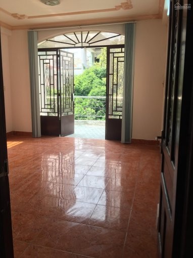 Chính chủ cho thuê nhà mặt tiền Lê Văn Sỹ, Q.3, 5,5x17m, 3 lầu, giá 35 triệu